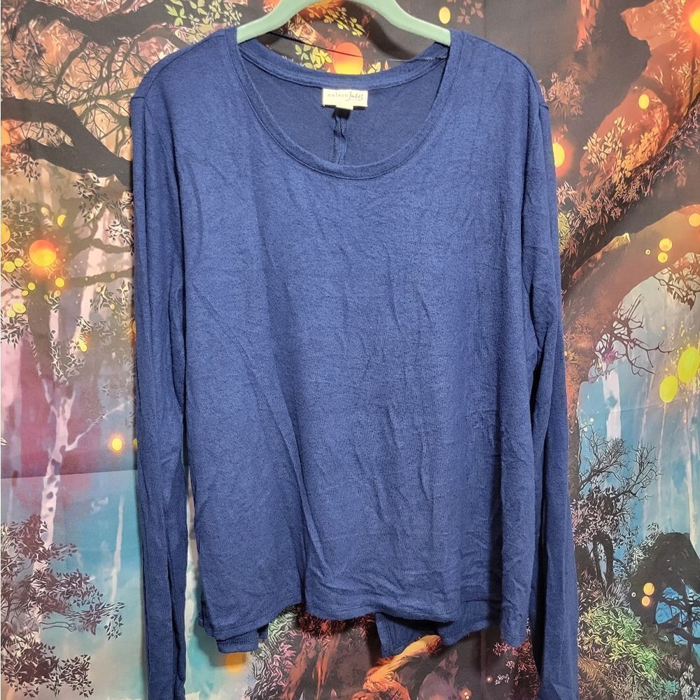 Womens Blue Top‎